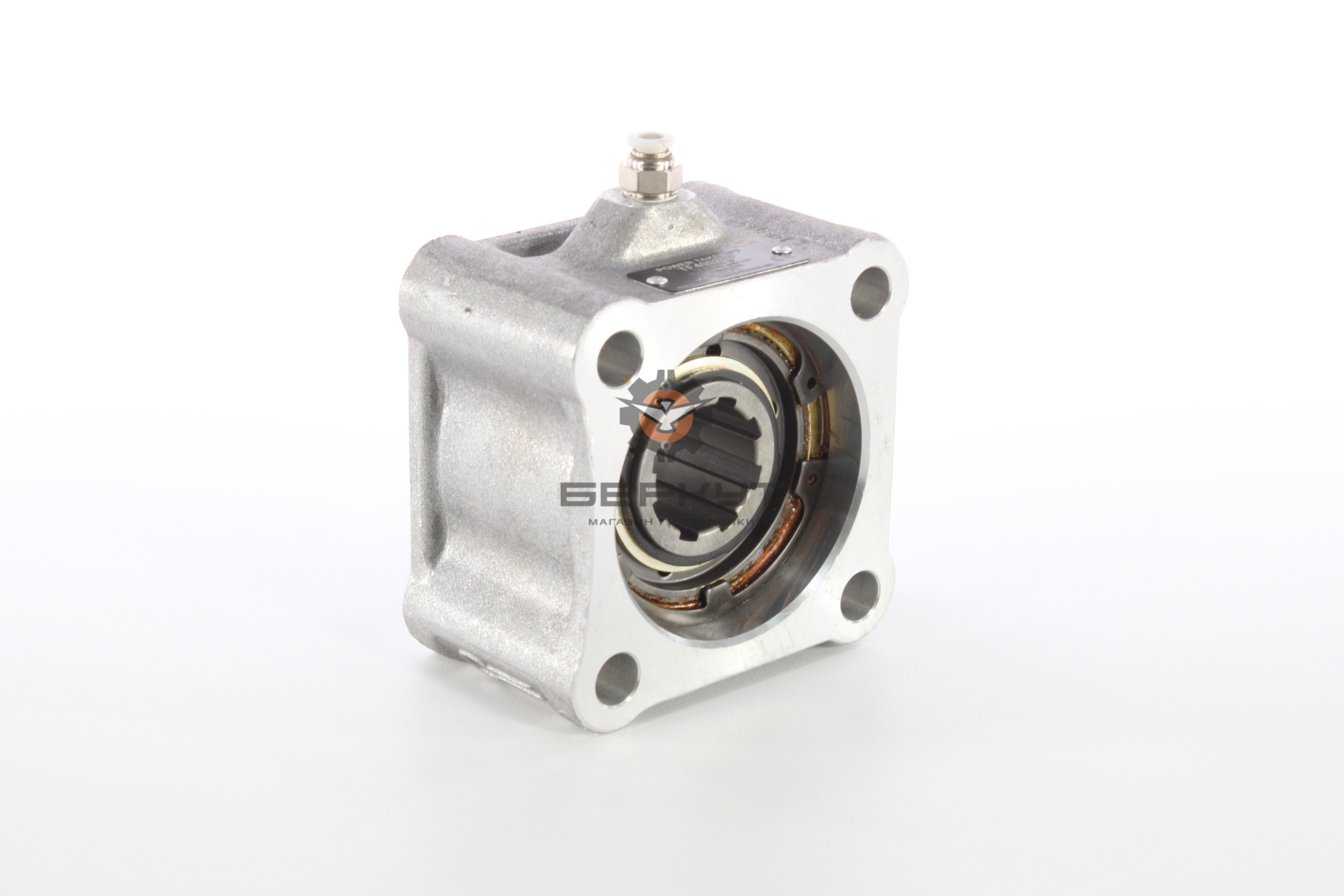Коробка отбора мощности (КОМ) ZF (на КПП, выход: под насос ISO левого вращения, пневмовключение, торцевая, соосная) (TF4002SP) ABER